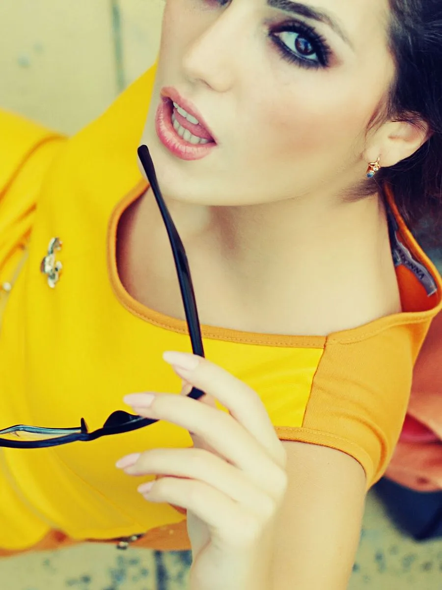 Saten Görünümlü Bluz, Sarı